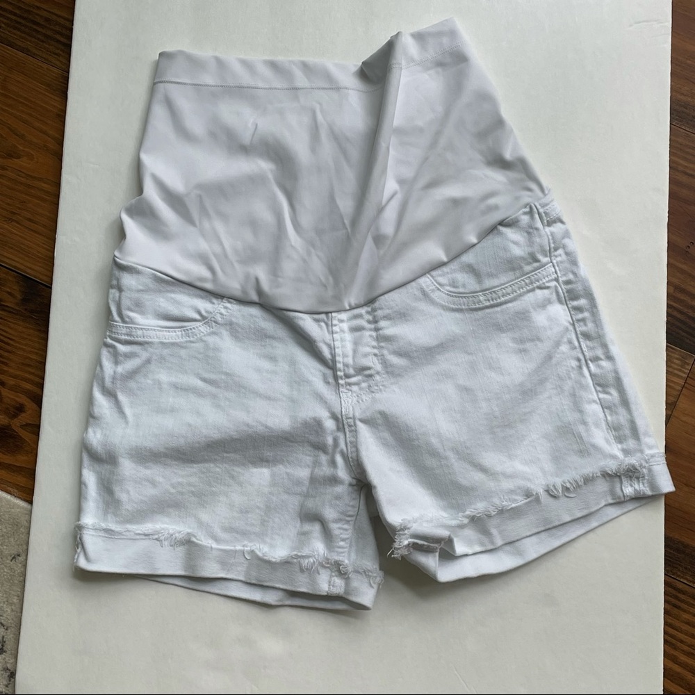 Stitch fix maternity Just black size 25 shorts